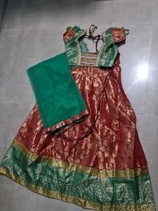 Red &amp; Green Lehenga Choli Set