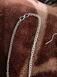 Quartz necklace with earrings