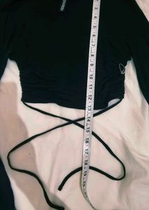 Black Long Sleeve Crop Top