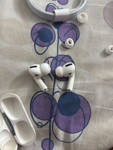Apple AirPods Pro (2nd generation)