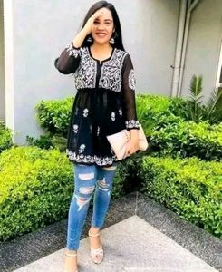 Chickenkari Floral Kurti