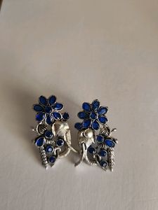 Combination Of 3 Stud Earrings Unused