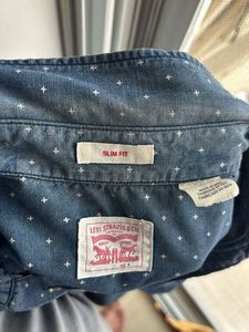 LEVI’S casual shirt