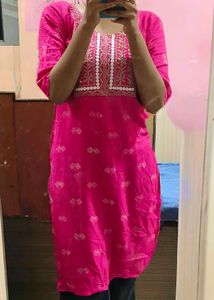 Elegant Pink Embroidered Cotton Kurti – Size S