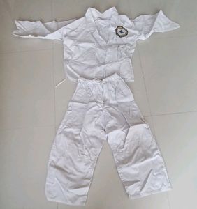 Karate Kit For Kids With All Guards And Gloves