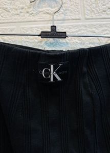 🇬🇧 Calvin Klein Imported Skirt
