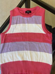 Striped Sleeveless Top 🎀