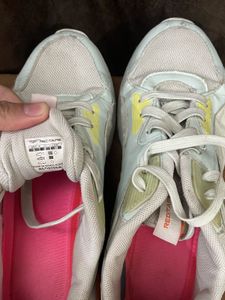 Redtape Sneakers