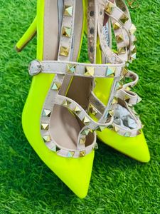 Valentino Pointed Heels 👠