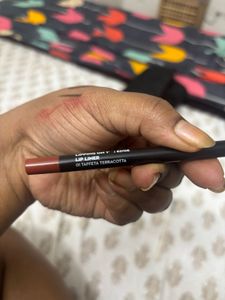 Makeup kit for sale!