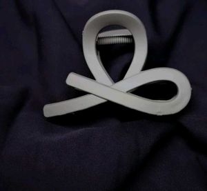 Stylish Hair Claw Clip