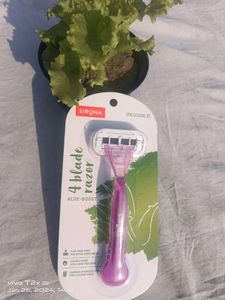 Sirona Razor With Aloe Strips Reusable