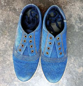 Casual Shoe