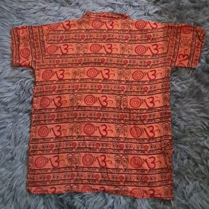 Om T-shirt