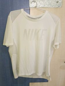 Nike White T-Shirt