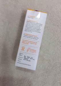 2% Alpha Arbutin &amp; Hyaluronic Acid FACE Serum✨️