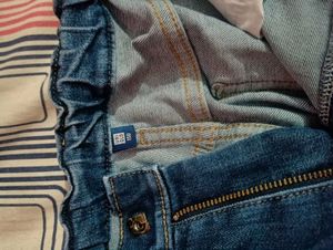 Black Joggers With Jeans Or Sweatshirt 👕