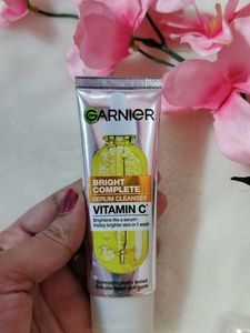 Garnier Serum Facewash And Air Mist Sunscreen🧴💖