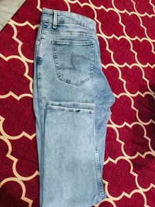 Light Wash Denim Jeans