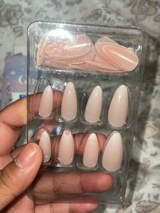 24 Luxe Press On Nails