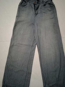 Baggy Grey Jeans