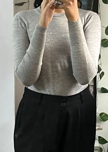 Grey Uniqlo Sweater