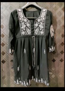 Price Droped ⬇️ Women&#39;s Georgette Embroidery Kurta