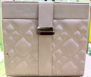 Faces Canada Trousseau