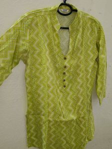 Short Kurti Perfect For College And Office Going