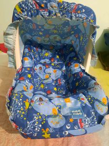 Baby Carry Cot/ Bouncer
