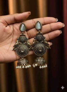 KAYAN Jhumka Earrings