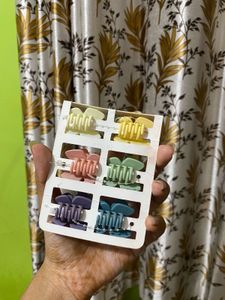 Cute Flower Hair Claw Clips - Set of 6