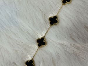 ✨Royal Noir Clover Charm Bracelet✨