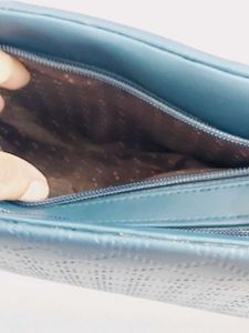 Stylish  Blue Hand Bag 👜