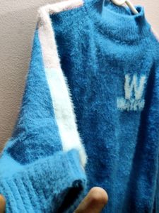 women&#39;s imported blue knitted sweater