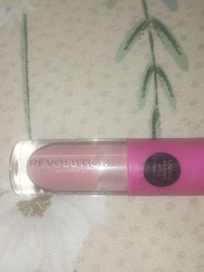 Revolution Blush Bomb