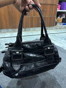 Y2k Black Croc-Embossed Leather Handbag