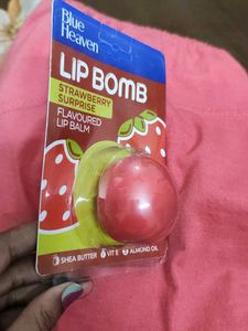 Blue Heaven Strawberry Lip Bomb