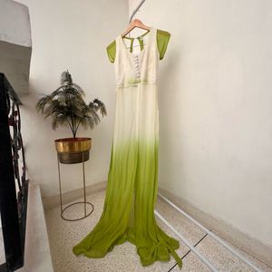Green front slit maxi dress with button details💚