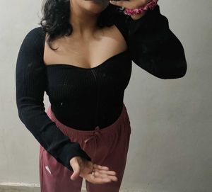 SALE 🛍️ Black Trendy Top 🖤