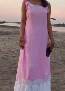 A Sleeveless Kurti.