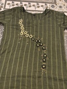 Green Embroidered Kurta