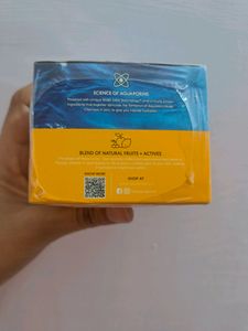 Aqualogica Glow+Hydra Gel Moisturizer