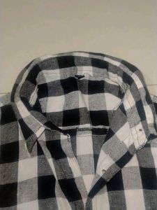 Black And White Shirt 🎽