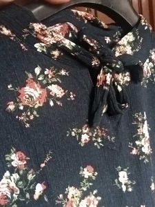 Floral Tie-Neck Top
