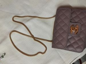 Gucci Symbol Sling Bag 🛍️