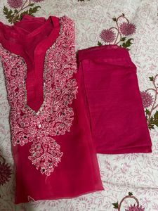 Rose Embroidered Kurta Chikenkari Mirror