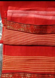 Elegant Red Floral Print Saree