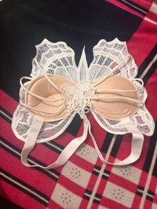 Viral White Lace Butterfly Bralette