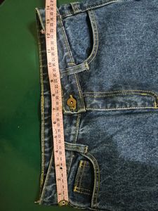 Women&#39;s Jeans